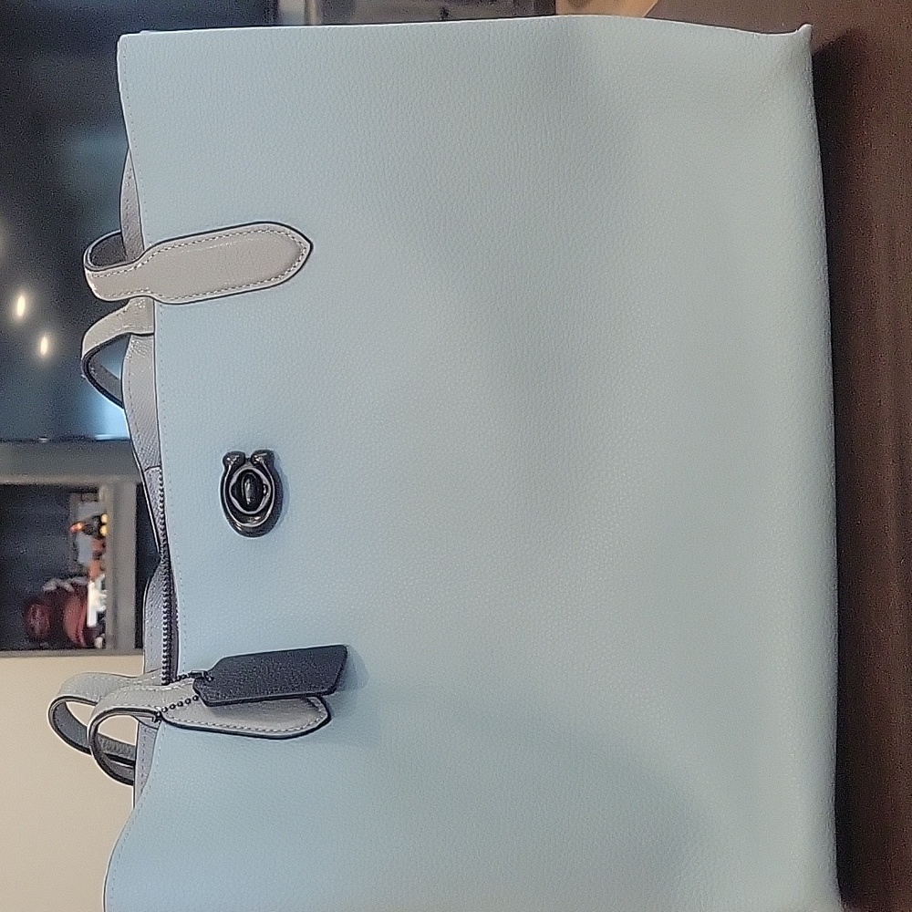 Coach Willow Pebble Leather Tote Bag